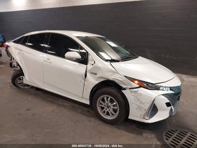 TOYOTA PRIUS PRIME 2017