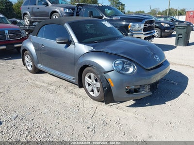 VOLKSWAGEN BEETLE 2015