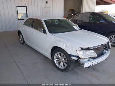 CHRYSLER 300 2019