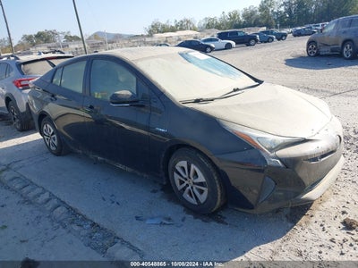 TOYOTA PRIUS 2018