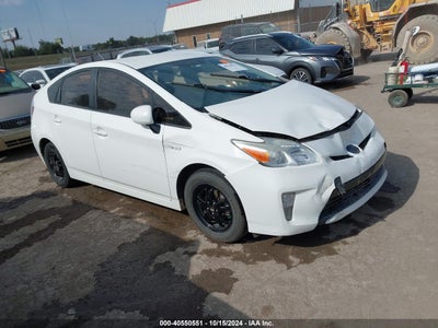 TOYOTA PRIUS 2015