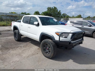 TOYOTA TACOMA 2018