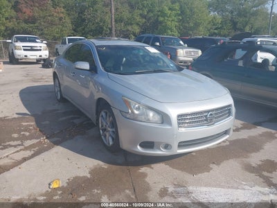 NISSAN MAXIMA 2010
