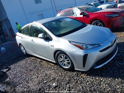 TOYOTA PRIUS 2021