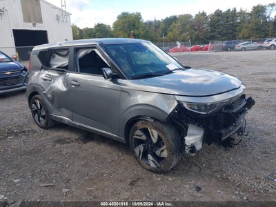 KIA SOUL 2023