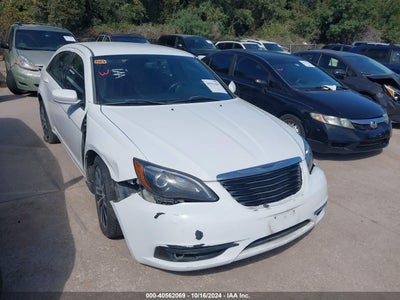 CHRYSLER 200 2014