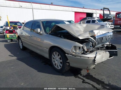 LINCOLN TOWN CAR 2009
