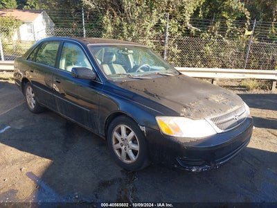 TOYOTA AVALON 2001