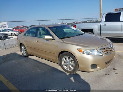 TOYOTA CAMRY 2011