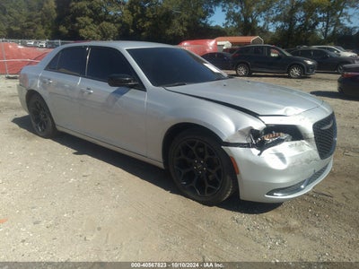 CHRYSLER 300 2019