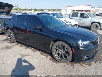 CHRYSLER 300 2017