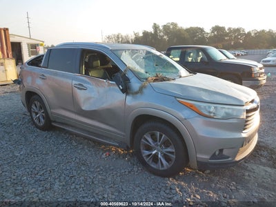 TOYOTA HIGHLANDER 2015