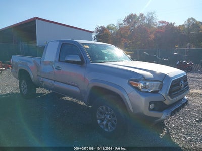 TOYOTA TACOMA 2017