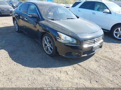 NISSAN MAXIMA 2010