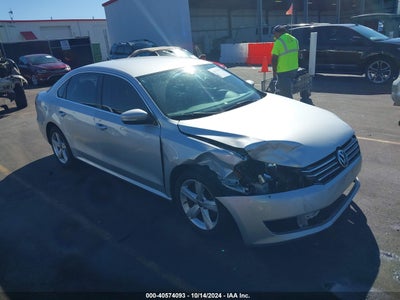 VOLKSWAGEN PASSAT 2013