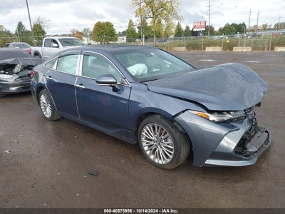 TOYOTA AVALON HYBRID 2020