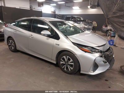 TOYOTA PRIUS PRIME 2017