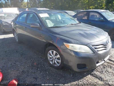 TOYOTA CAMRY 2011