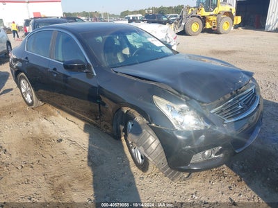 INFINITI Q40 2015