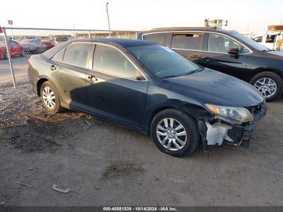 TOYOTA CAMRY 2014