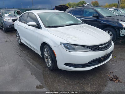 CHRYSLER 200 2015