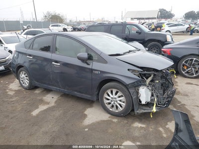 TOYOTA PRIUS PLUG-IN 2012