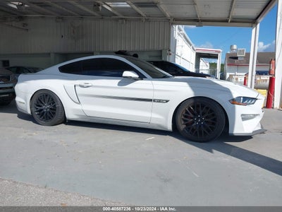 FORD MUSTANG 2019