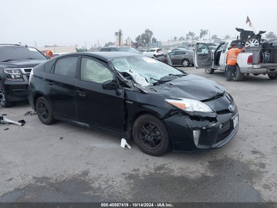 TOYOTA PRIUS 2015