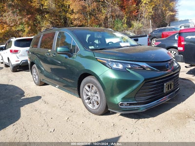 TOYOTA SIENNA 2024