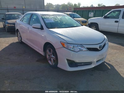 TOYOTA CAMRY 2014