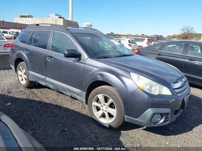SUBARU OUTBACK 2013