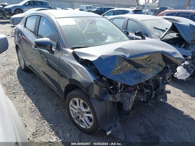 TOYOTA YARIS IA 2017