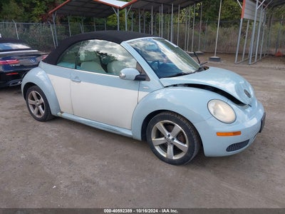 VOLKSWAGEN NEW BEETLE 2010