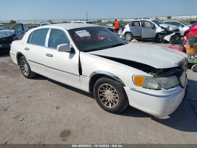 LINCOLN TOWN CAR 2000