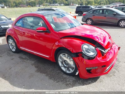 VOLKSWAGEN BEETLE 2017