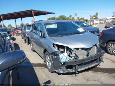 TOYOTA SIENNA 2019