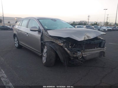 VOLVO V60 2016