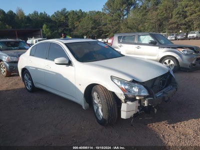 INFINITI Q40 2015