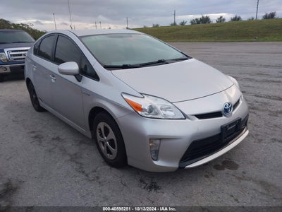 TOYOTA PRIUS 2015