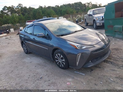 TOYOTA PRIUS 2021