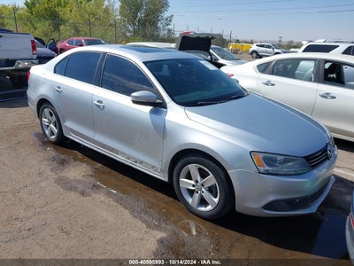 VOLKSWAGEN JETTA 2011