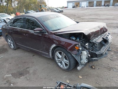 VOLKSWAGEN PASSAT 2014