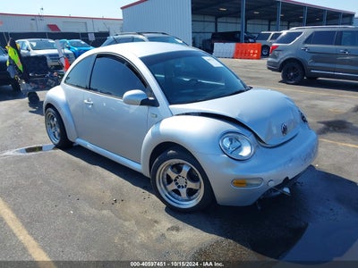VOLKSWAGEN NEW BEETLE 2001