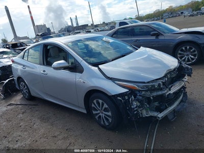 TOYOTA PRIUS PRIME 2021