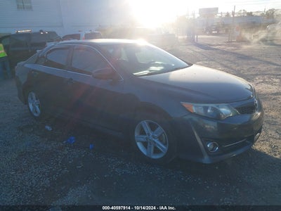 TOYOTA CAMRY 2012