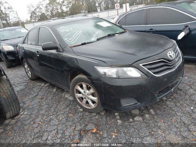 TOYOTA CAMRY 2011