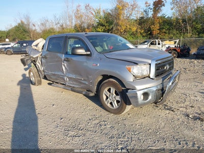 TOYOTA TUNDRA 2010