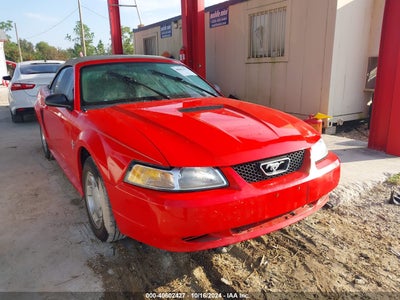FORD MUSTANG 2000