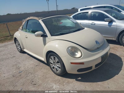 VOLKSWAGEN NEW BEETLE 2009