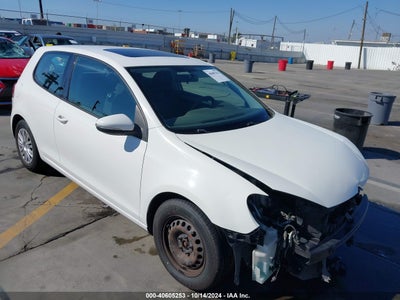 VOLKSWAGEN GOLF 2010